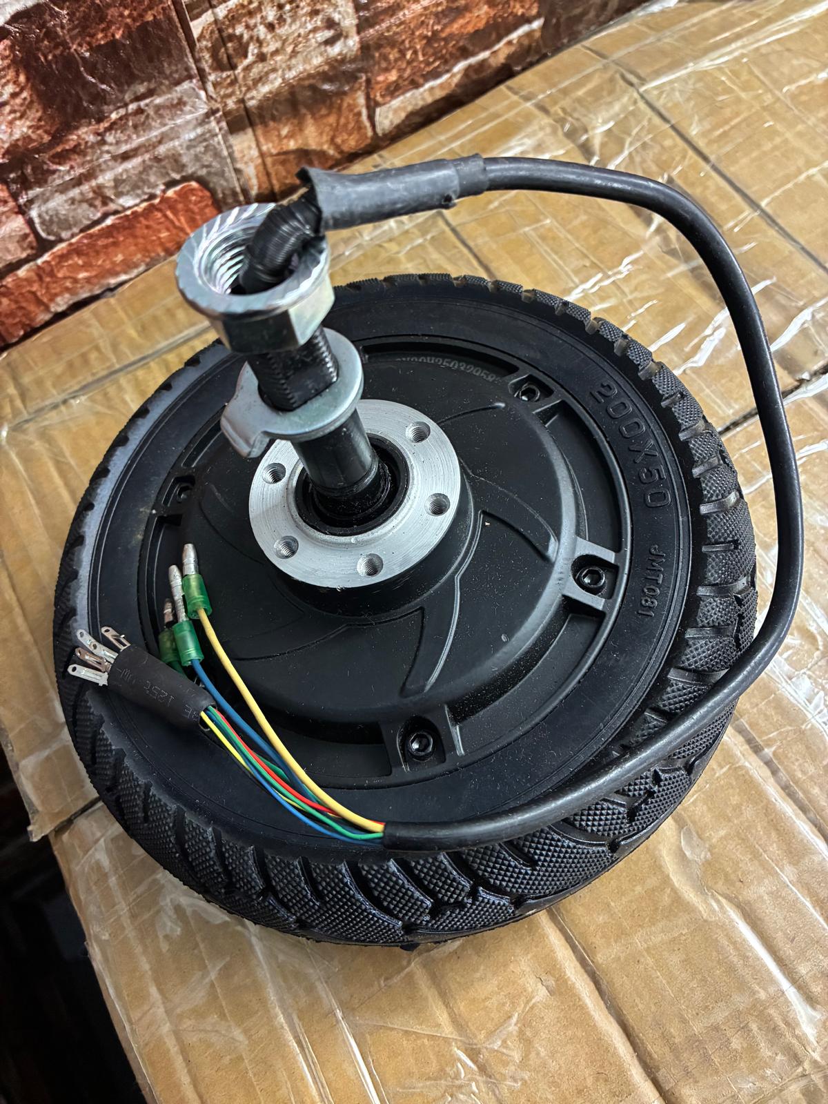 Right Side Solid Rear Wheel with Motor for Rubicon FX03, Klano KX30, Comfygo MS3000, LELEKUAI, Dragon Mobile EX 4 Wheel Mobility Scooters Models